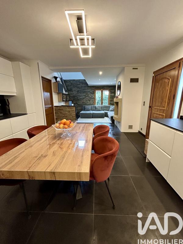 Maison - 110 m² - 6 pièces