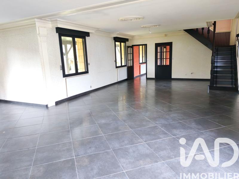 Maison - 300 m² - 12 pièces