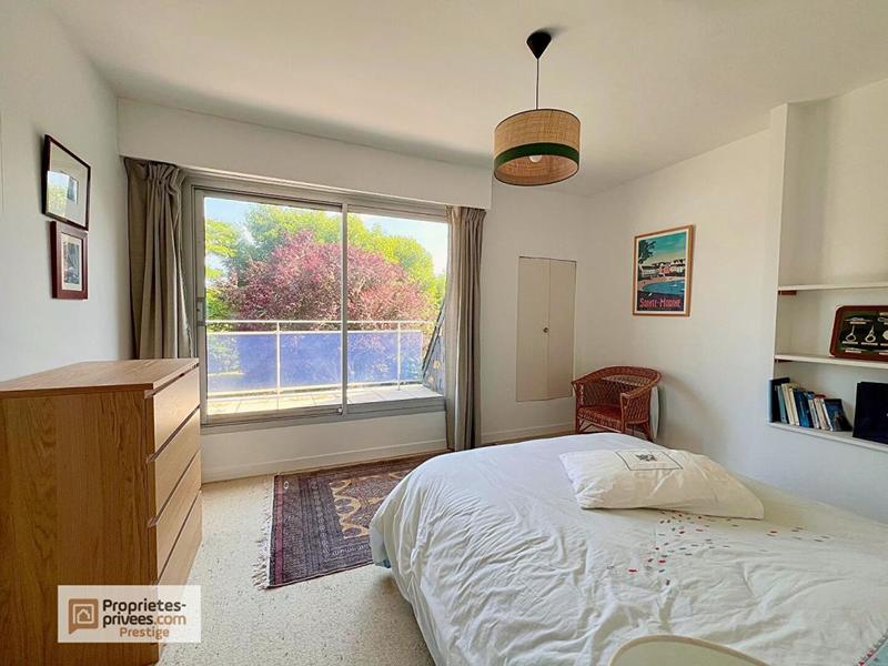 Maison - 162 m² - 8 pièces