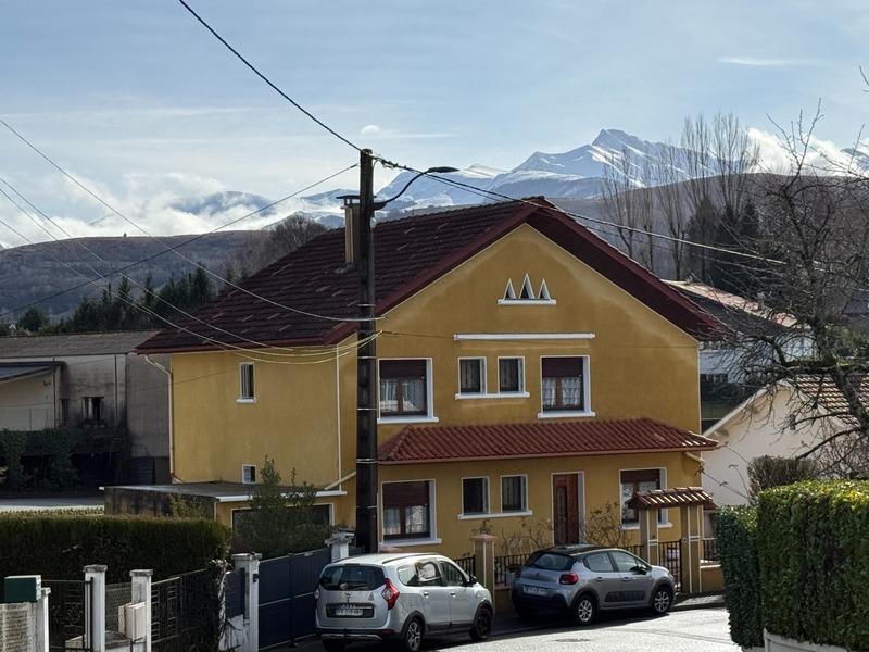 Maison - 158 m² - 12 pièces