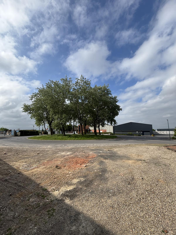 Local d'activités - 220 m²