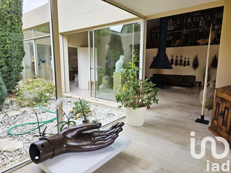 Maison de maîtres - 232 m² - 7 pièces