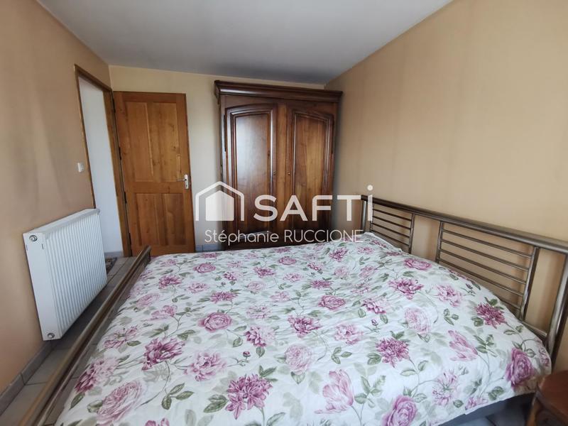 Maison - 240 m² - 6 pièces