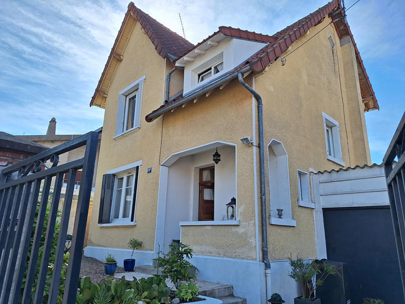 Maison - 86 m² - 4 pièces