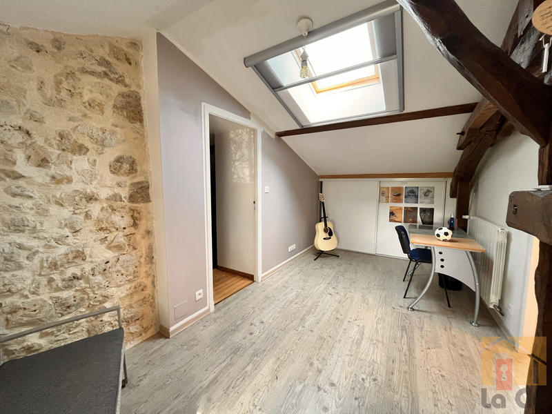 Maison - 267 m² - 10 pièces
