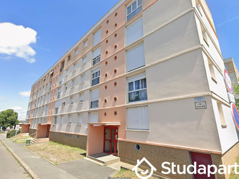 Chambre - 9 m² - 1 pièce