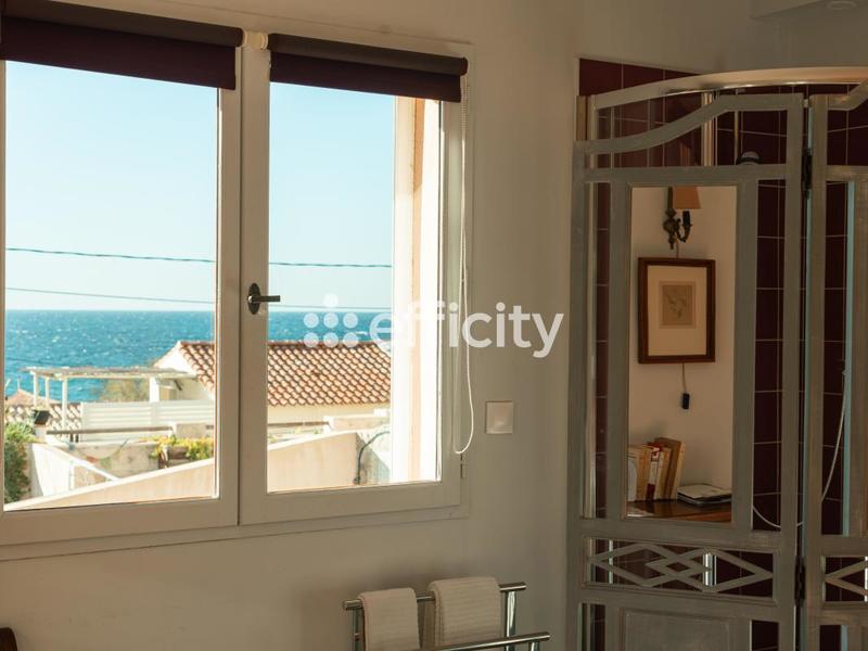 Maison - 236 m² - 6 pièces