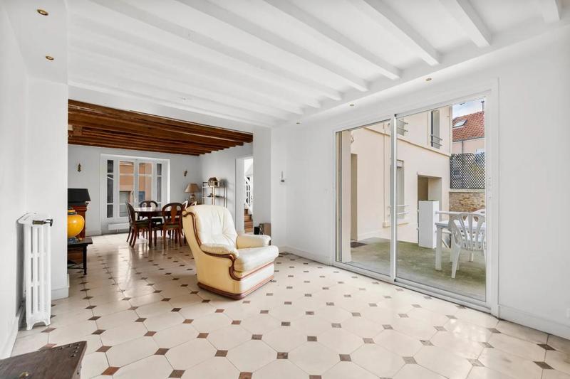 Corps de ferme - 237 m² - 9 pièces