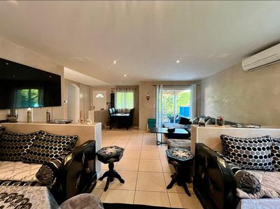 Maison - 140 m² - 4 pièces