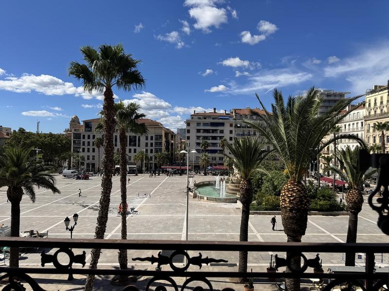 Appartement - 195 m² - 10 pièces