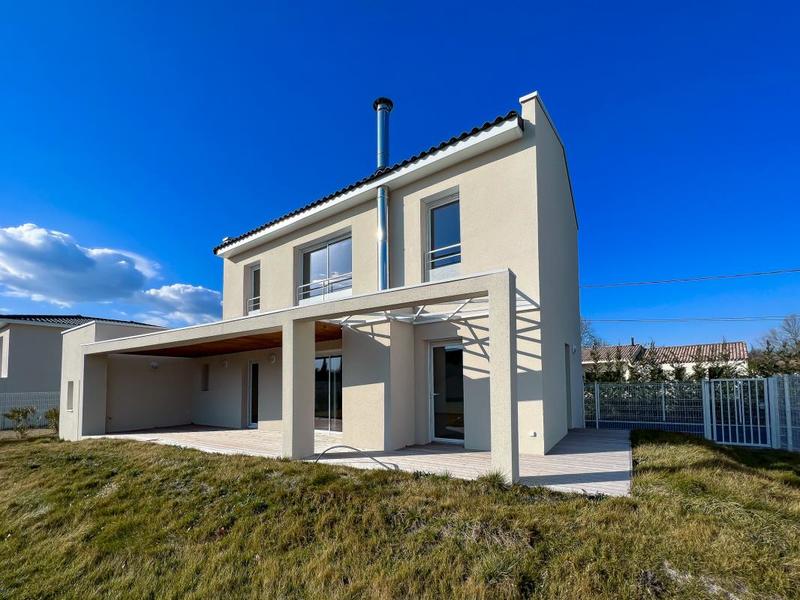 Maison - 100 m² - 4 pièces