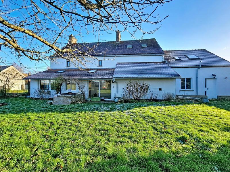 Maison - 200 m² - 7 pièces