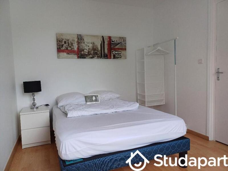 Chambre - 12 m² - 1 pièce