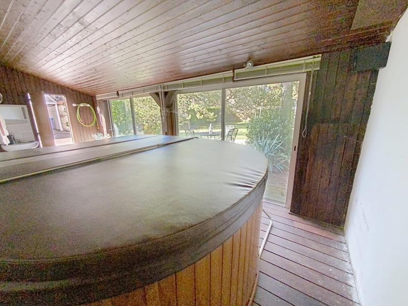 Maison - 333 m² - 11 pièces