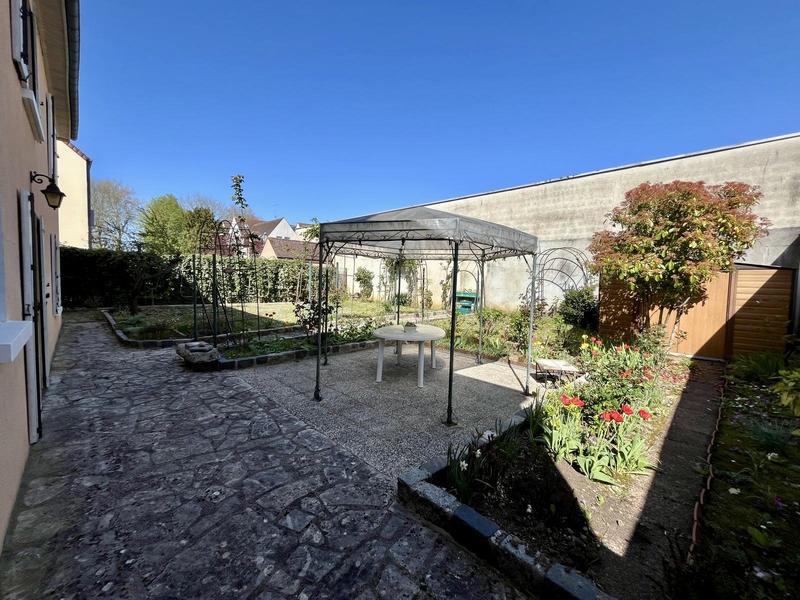 Maison - 142 m² - 7 pièces