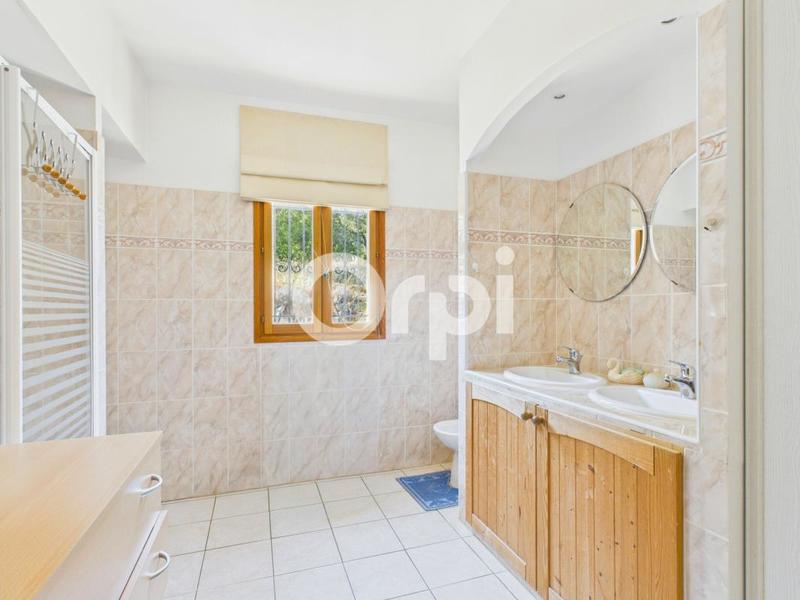 Maison - 176 m² - 4 pièces