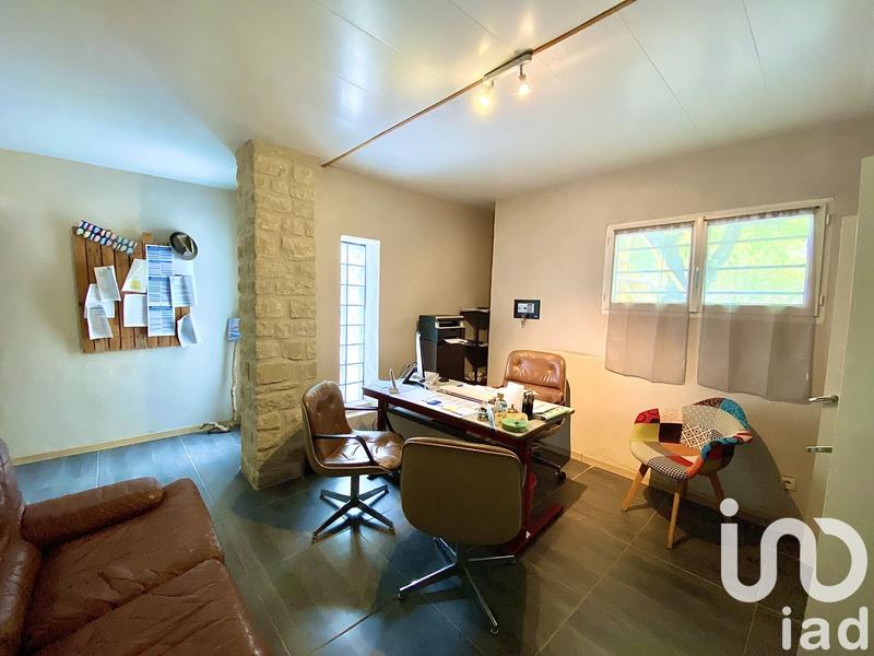 Maison - 303 m² - 19 pièces