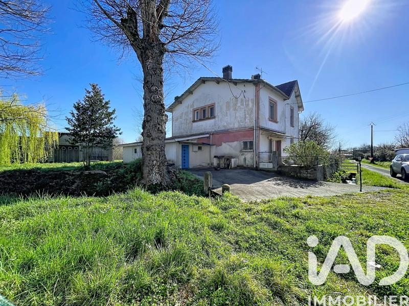 Maison - 613 m² - 18 pièces