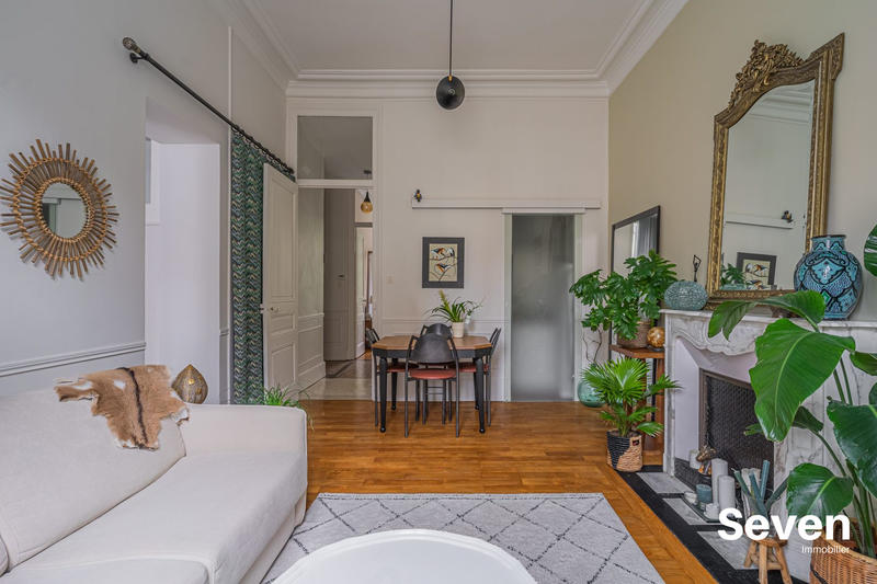 Appartement - 70 m² - 2 pièces