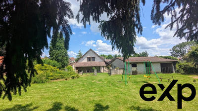 Maison - 201 m² - 9 pièces