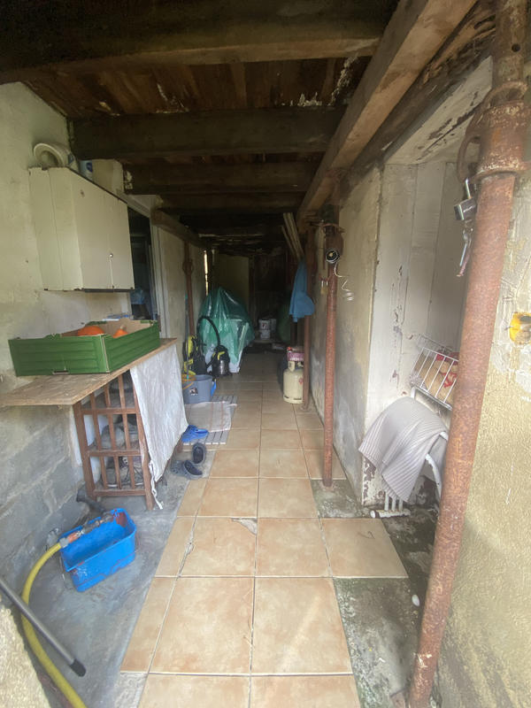 Maison - 160 m² - 2 pièces