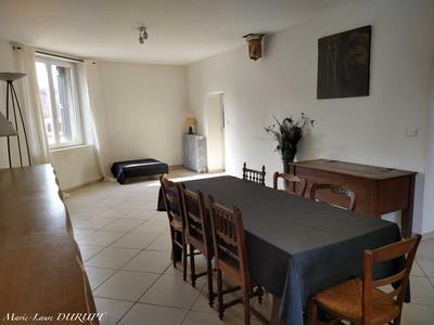 Maison - 220 m² - 7 pièces