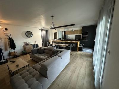 Appartement - 83 m² - 4 pièces