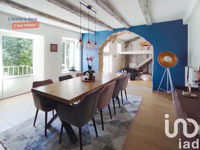 Maison - 297 m² - 9 pièces