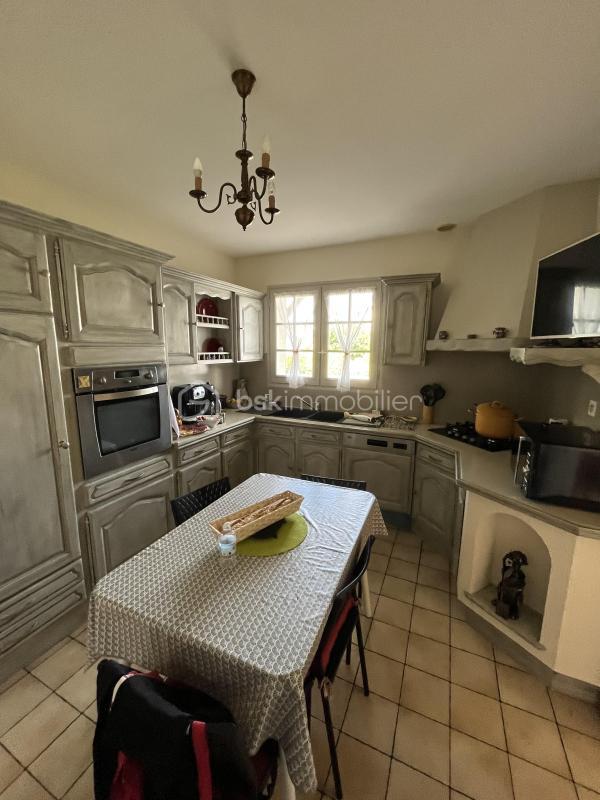 Demeure - 140 m² - 6 pièces