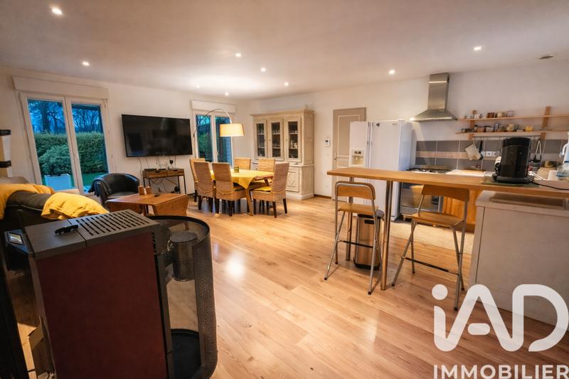 Maison - 90 m² - 5 pièces