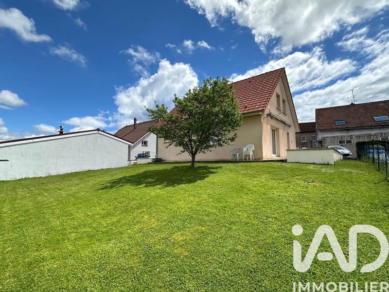 Maison - 105 m² - 5 pièces