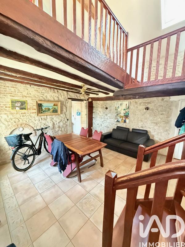 Maison - 310 m² - 7 pièces