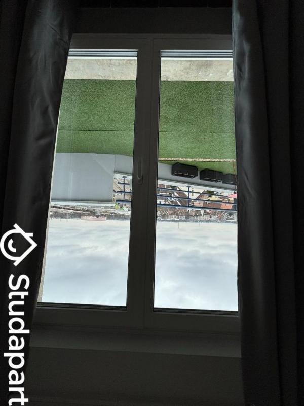 Chambre - 9 m² - 1 pièce