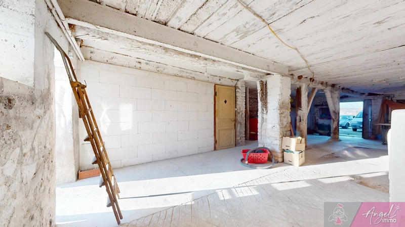 Maison de village - 94 m² - 5 pièces