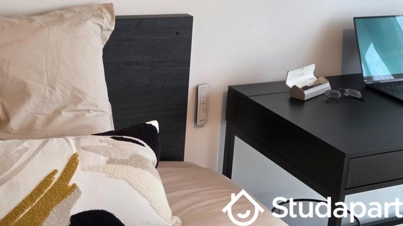 Chambre - 10 m² - 1 pièce