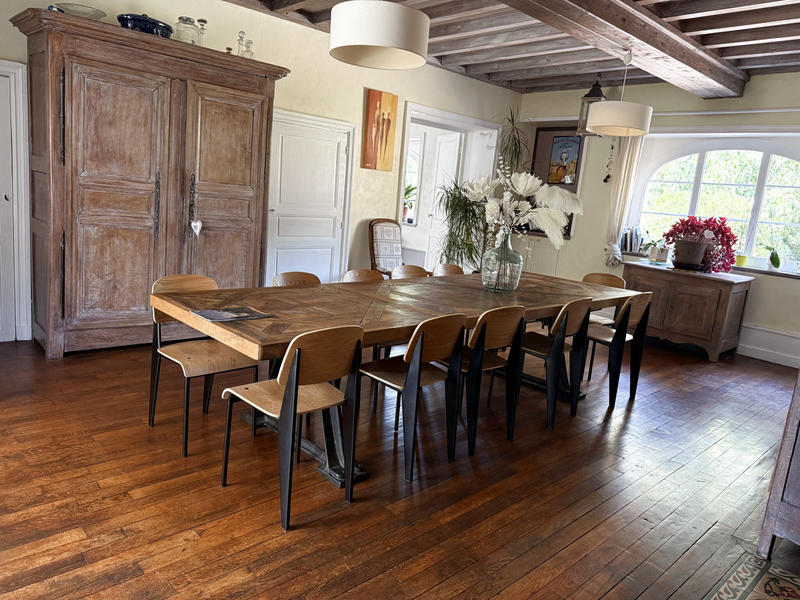 Propriété - 276 m² - 15 pièces