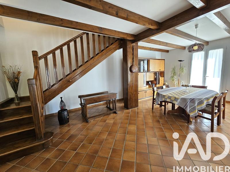 Maison - 137 m² - 5 pièces