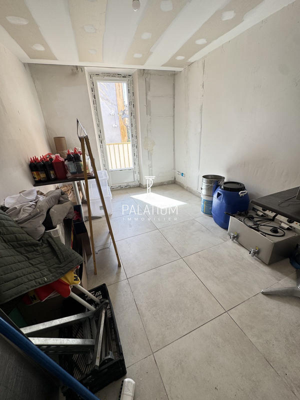 Fonds de commerce - Local commercial - 40 m²