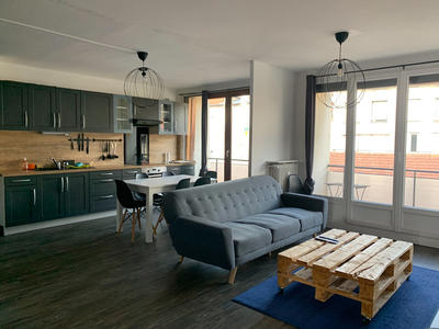 Appartement - 97 m² - 5 pièces