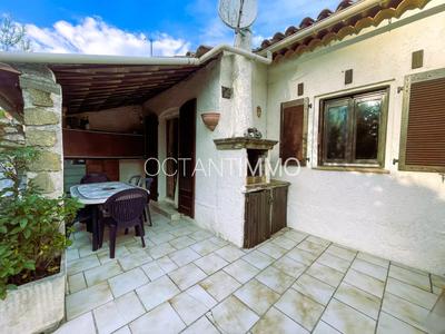 Maison - 106 m² - 5 pièces