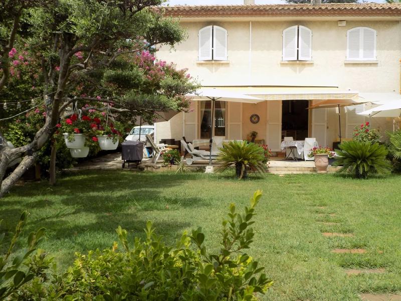 Villa - 195 m² - 6 pièces
