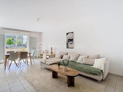 Appartement - 72 m² - 3 pièces