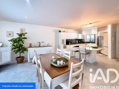 Maison - 179 m² - 7 pièces