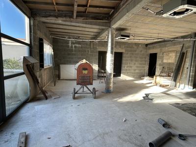 Local commercial - 186 m²