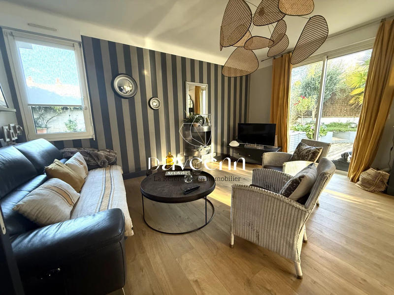 Maison - 143 m² - 7 pièces