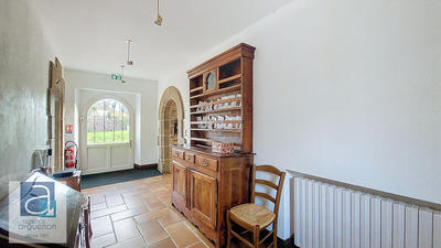 Maison - 241 m² - 7 pièces