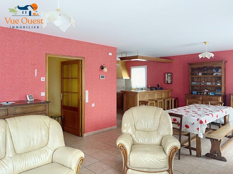 Maison - 104 m² - 5 pièces