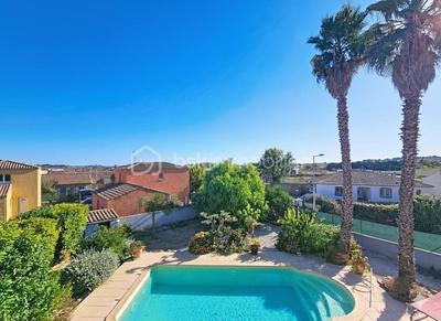 Maison traditionnelle - 154 m² - 6 pièces