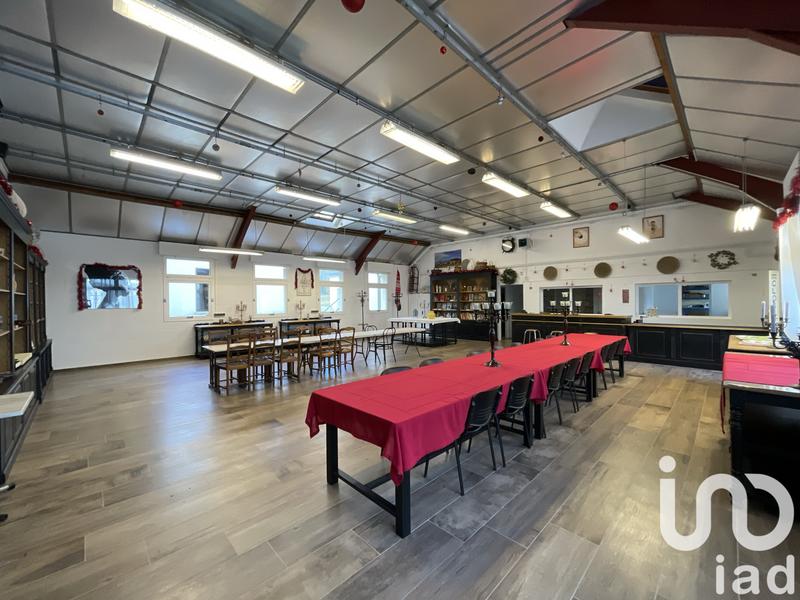 Maison - 250 m² - 4 pièces