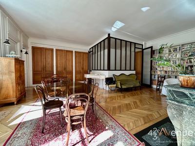 Appartement - 176 m² - 6 pièces